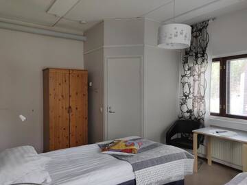 Фото номера Стандартный двухместный номер с 2 отдельными кроватями Отель Hotel Vuolake г. Лаукаа 3